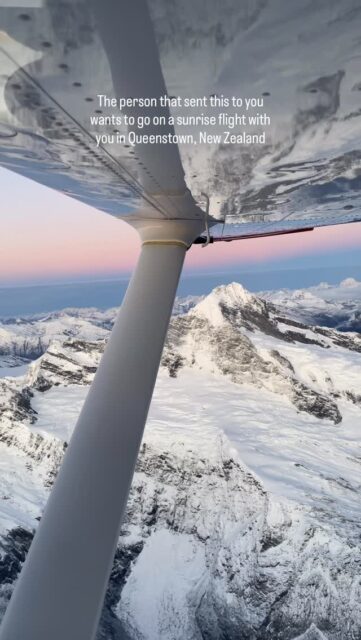 Send this to your “drop everything, we’re doing this” friend ✨
.
.
.
#sunriseflight #mtaspiringnationalpark #nzmustdo #queenstownnz