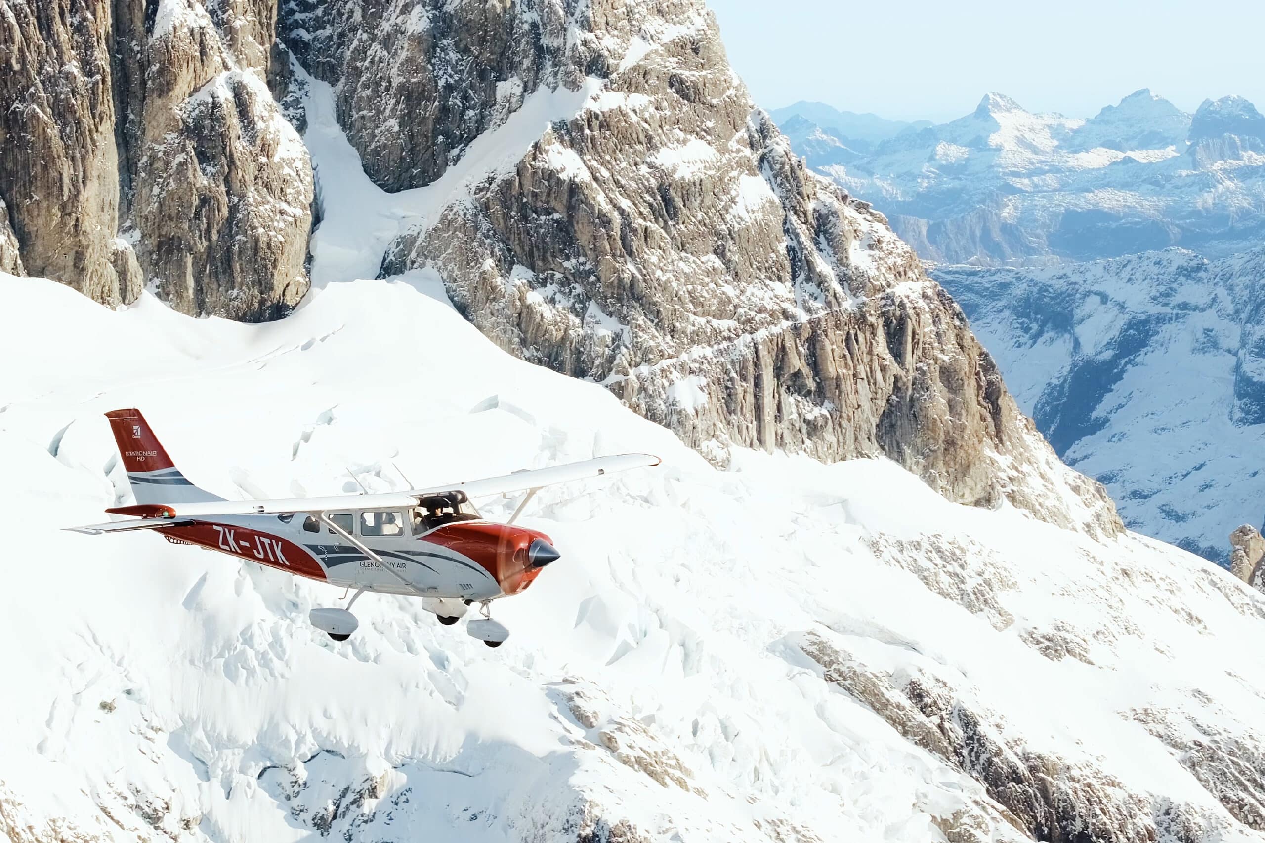 Flying-amongst-the-Southern-Alps